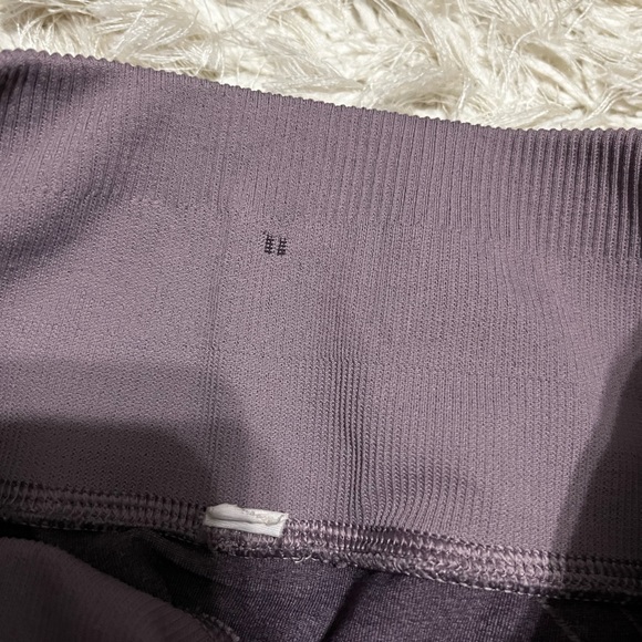 Lululemon Ebb to Street Tight - Sz 6 - Picture 4 of 6